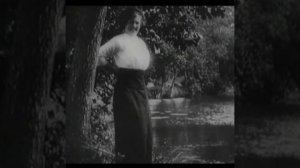 «Роман с контрабасом» 1911 г. — короткометражная немая кинокомедия Кая Ганзена.