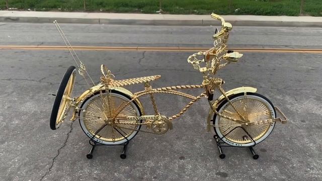 20”lowrider beauty-from vulture line company-20”gold twisted lowrider bike with cage смотреть онлайн