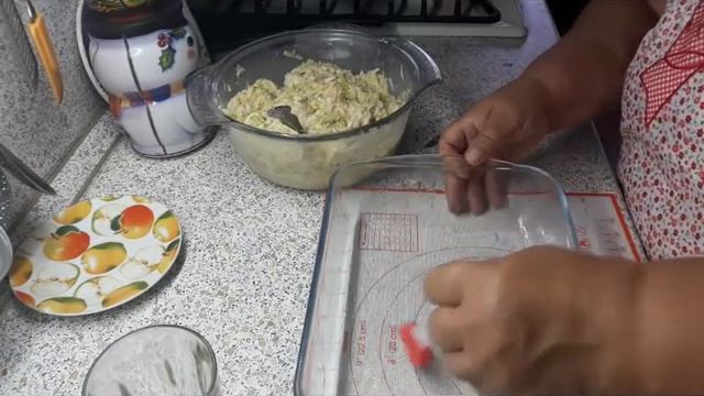 КАБАЧКОВАЯ ЗАПЕКАНКА //МАРИНУЮ ПОМИДОРЫ. смотреть онлайн