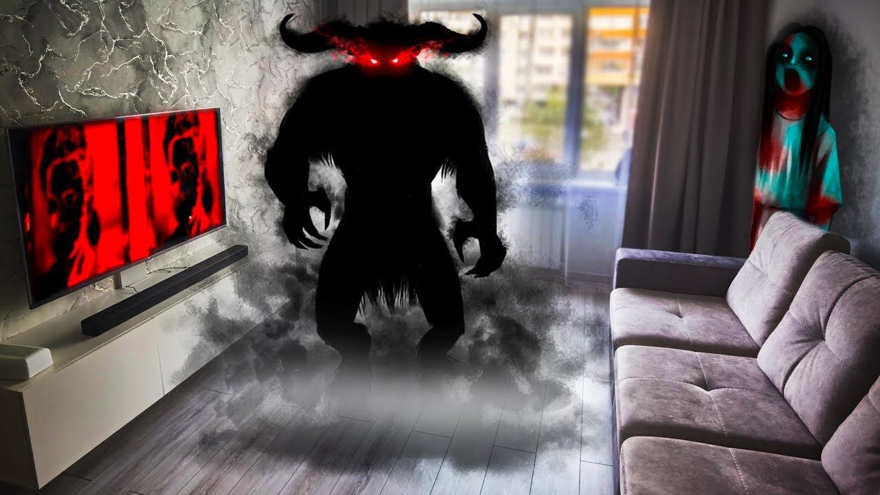 РУМ-ТУР ЧТО ТО СТРАННОЕ В МОЕЙ КВАРТИРЕ Страшная История