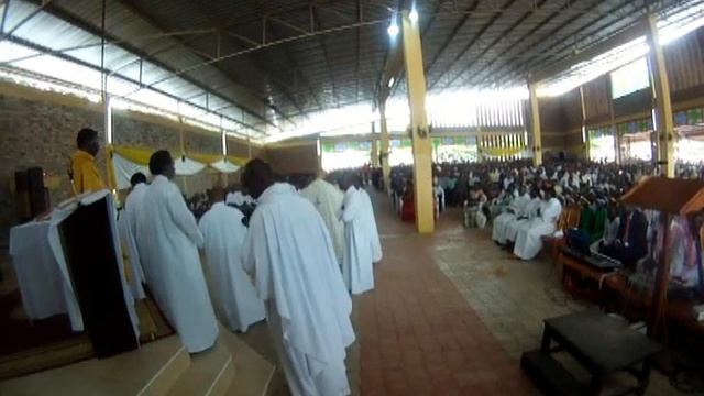Pâques 2018 - Paroisse Saint Jean Baptiste, Bujumbura, Burundi смотреть онлайн