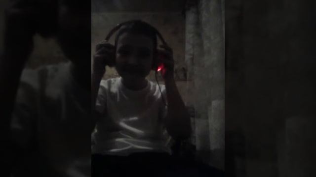 Супер наушники (басы) смотреть онлайн