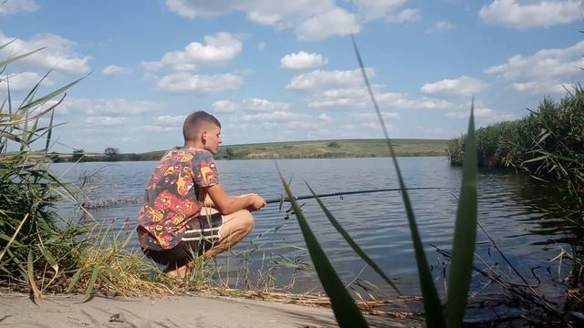 НЕУДАЧНАЯ РЫБАЛКА НА ОЗЕРЕ смотреть онлайн
