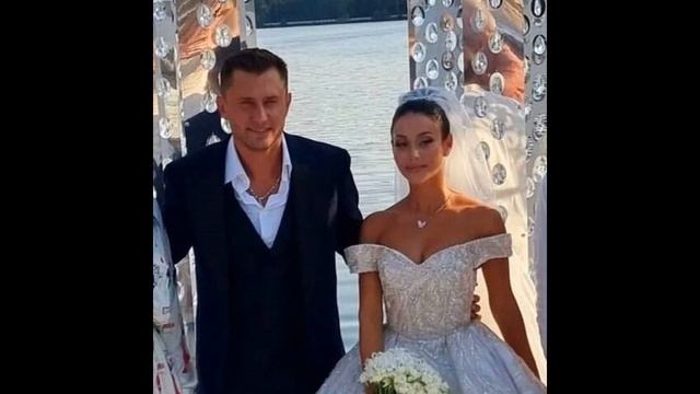 Брутян застала Прилучного! смотреть онлайн