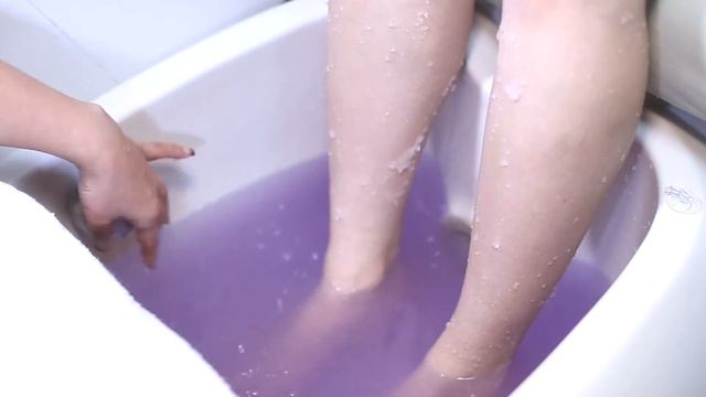AVRY BEAUTY Gel-Ohh! Jelly Spa new to Barneys смотреть онлайн