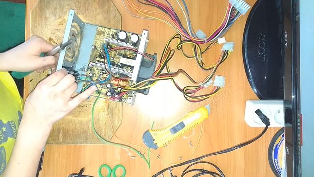 Блок питания/ Убираем лишнее/ лабораторный блок .Часть1 смотреть онлайн