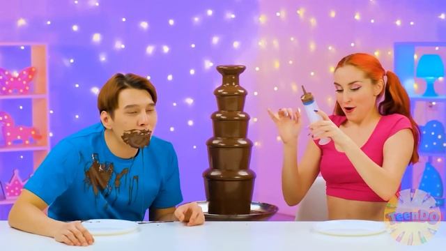 Шоколадный Фонтан Челлендж | Битвы с Едой C TeenDO Challenge