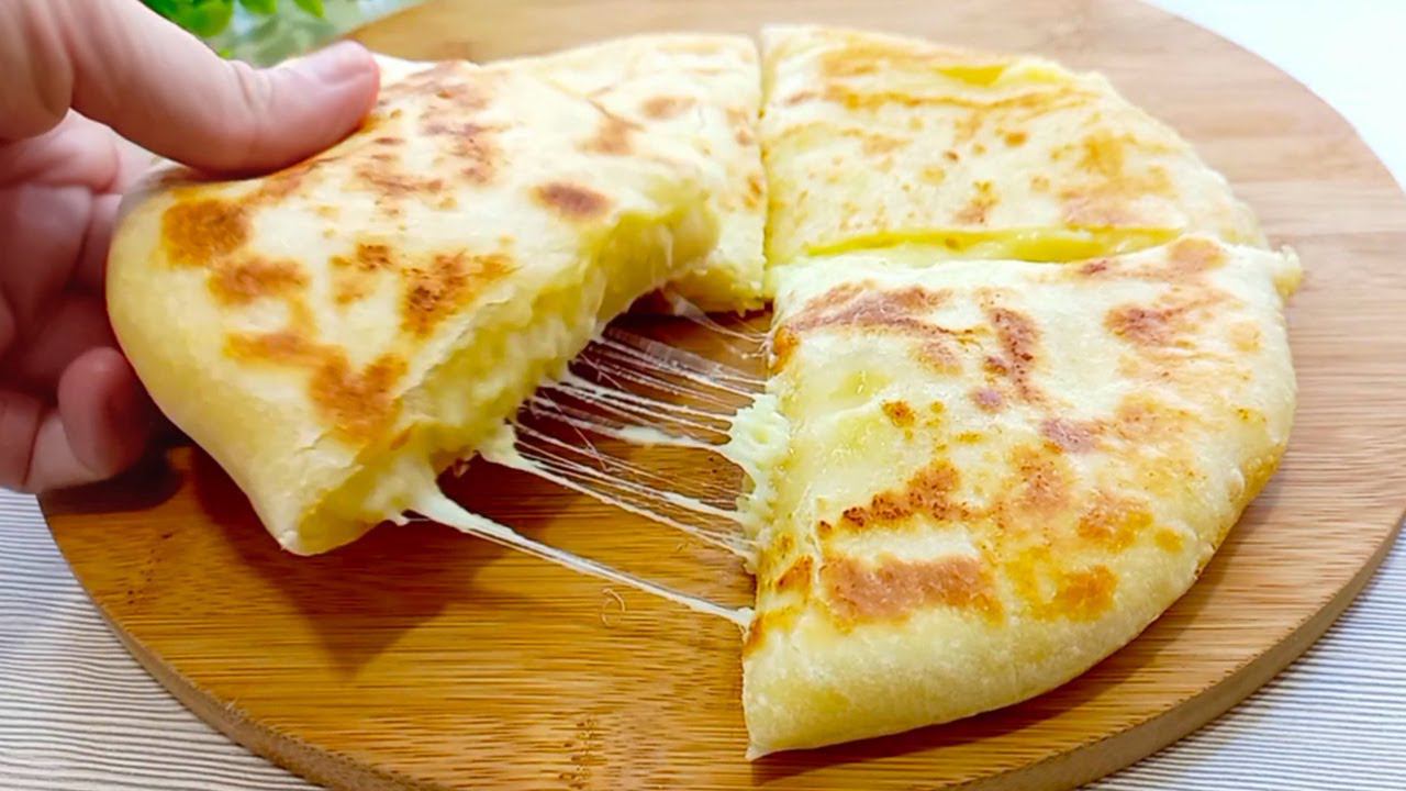 Лепешки с сыром и картошкой! Без дрожжей!! На сковороде!!! смотреть онлайн