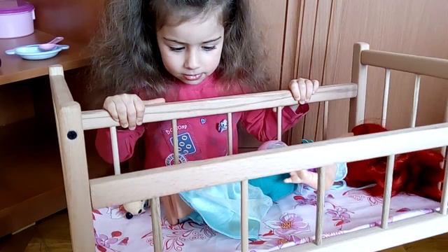 ШОК!Как мама,ребенок не спит!мама не может уснуть!малышка плачет!видео для детей смотреть онлайн