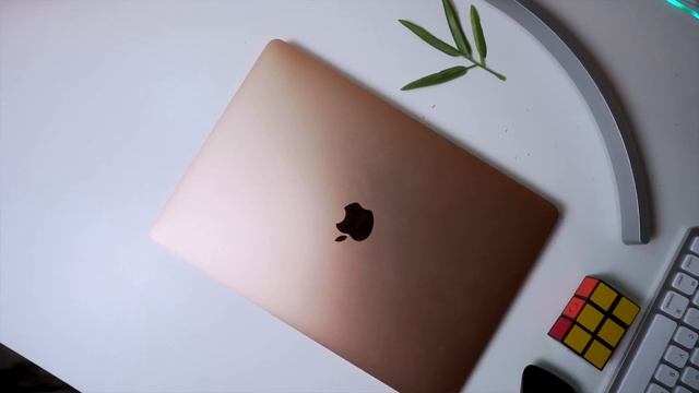 M1 MACBOOK AIR 7 MONTHS LATER REVIEW | STILL THE BEST LAPTOP Money Can Buy! смотреть онлайн