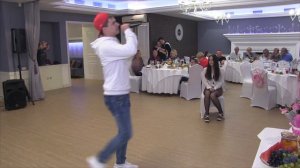 Оригинальное предложение руки и сердца, очень трогательно...