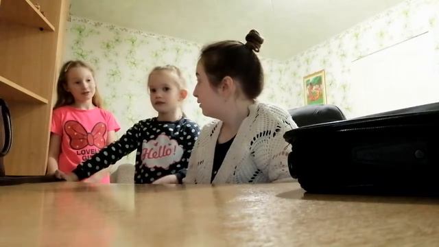 Уехала домой || Показываю свои детские фото | Мой макияж | Разбираю шкафчик со старыми вещами смотреть онлайн