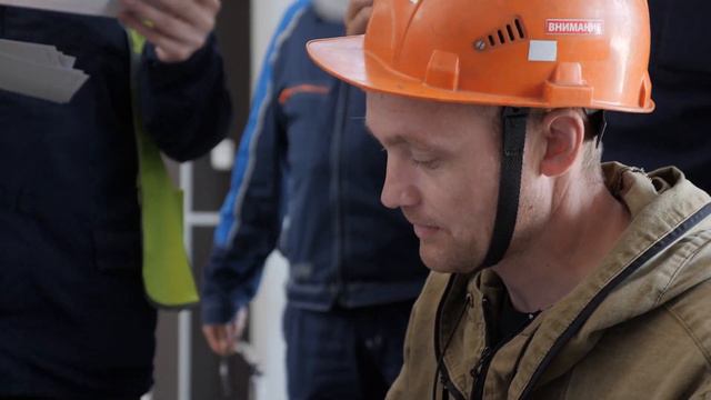 1000 открыток с видами Быстринского ГОКа подписали сотрудники комбината смотреть онлайн