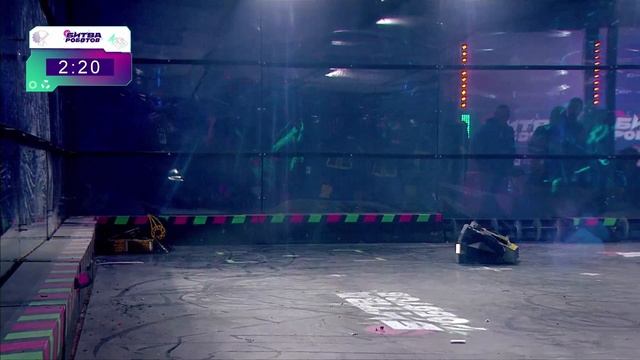 «Golden Fury» против «Папочки»: второй этап «Битвы роботов» в озвучке Yuri The Professional смотреть онлайн