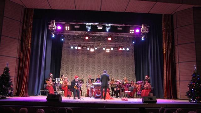 В. Городовская Выйду ль я на реченьку. Солист - Александр Кишечкин. смотреть онлайн