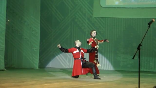 ЙОШКАР-ОЛА.НАРОДНЫЙ ТАНЕЦ В ИСПОЛНЕНИИ ЛИАНЫ НОРИКЯН.Ф.В.ГИНЗБУРГ, ВИРТУАЛЬНЫЙ МУЗЕЙ КУЛЬТУРЫ. смотреть онлайн