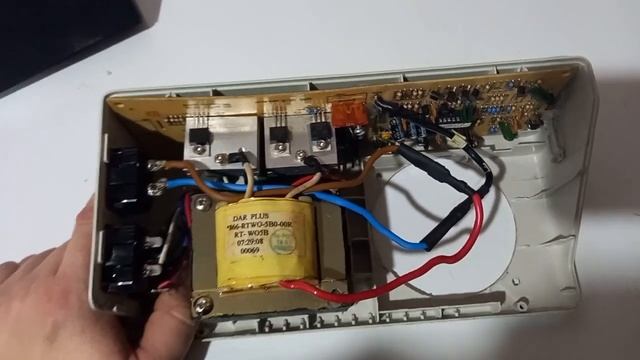 Powercom War 600, ИБП смотреть онлайн