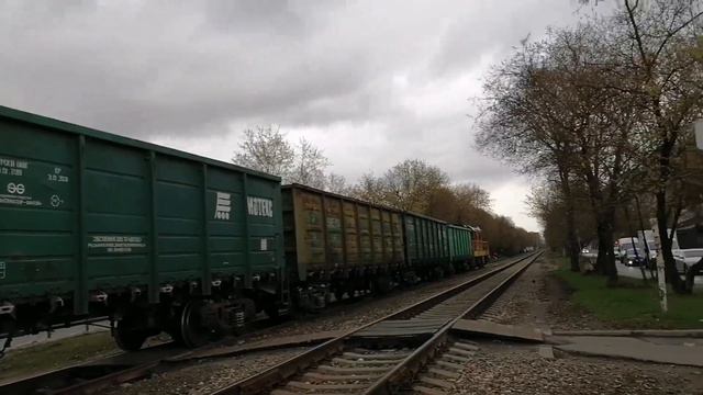 Тепловоз ЧМЭ3-2568 выполняет маневровые работы по ст. Новопролетарская. смотреть онлайн