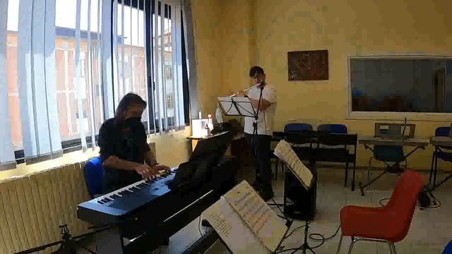 SAGGIO FINE ANNO SCUOLA MEDIA CARLUCCI смотреть онлайн