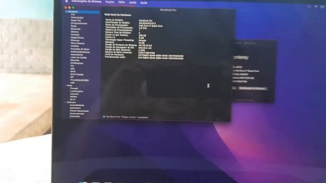 A Venda Macbook Pro 15 2017 Touch Bar Intel Core I7 2.9GHz Quad Core 512g 16gb Radeon Pro 560 4gb