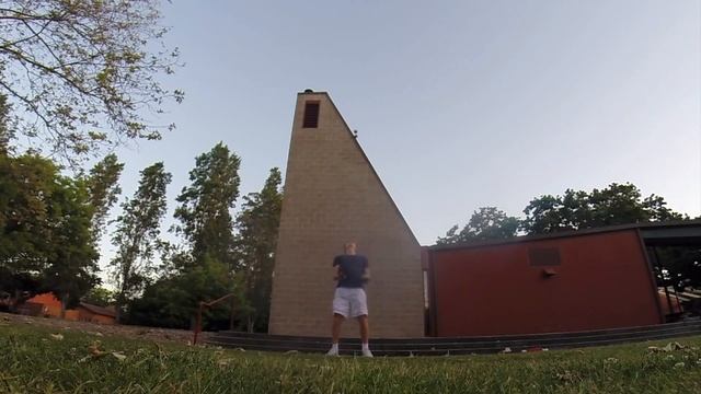 12 Balls - 20 Catches (wimpy) смотреть онлайн