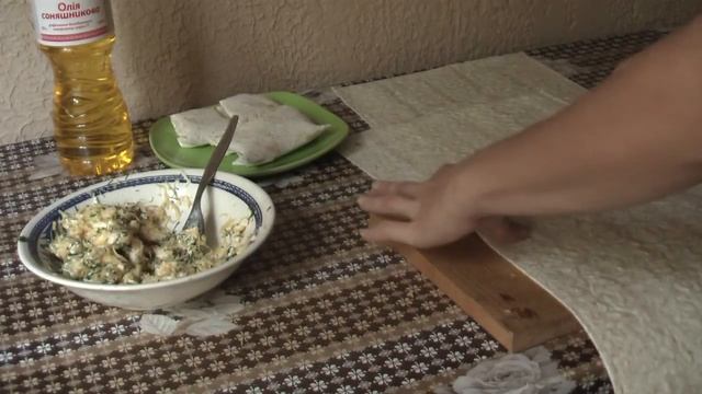 Аппетитные конвертики из лаваша с сыром и зеленью смотреть онлайн