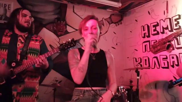 Kate & Roses at NPK смотреть онлайн