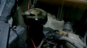 Выдавливается Жидкость ЭГУР Peugeot 407