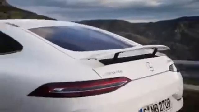 MERCEDES-BENZ AMG GT 4 DOOR COUPE смотреть онлайн