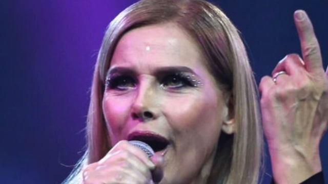 #певицы#молодости#старости Female singers then & now Известные певицы в молодости и старости.Часть смотреть онлайн
