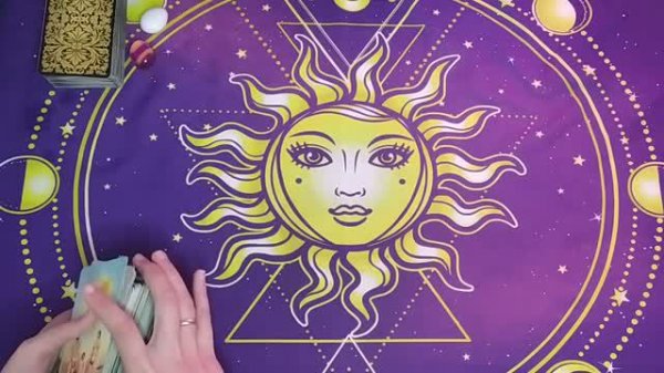 Чувства, мысли, действия загаданного мужчины. Онлайн расклад. Карты Таро. #shorts #shortsvideo