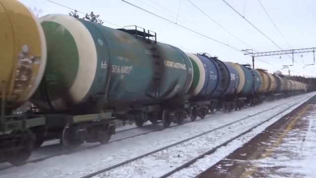 Электровоз ВЛ80С-1488 с грузовым поездом смотреть онлайн