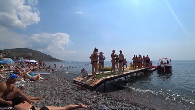 ВОСТОЧНЫЙ БЕРЕГ КРЫМА Ч.1 .ПОСЕЛОК РЫБАЧЬЕ . Самый Дешевый Отдых В Крыму смотреть онлайн