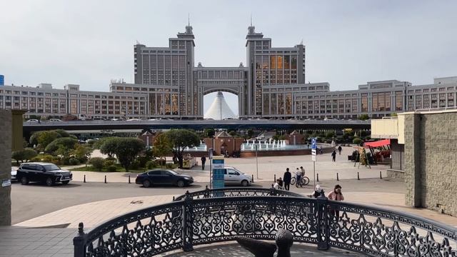 Сколько нужно зарабатывать для комфортной жизни в Астане? Социальный опрос. Бизнес по-казахски смотреть онлайн