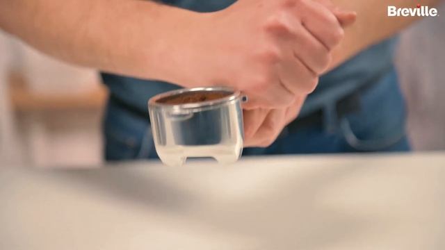 Pregătește un espresso alături de Adrian Cărădeanu și Espressorul Manual Barista Max Breville! смотреть онлайн