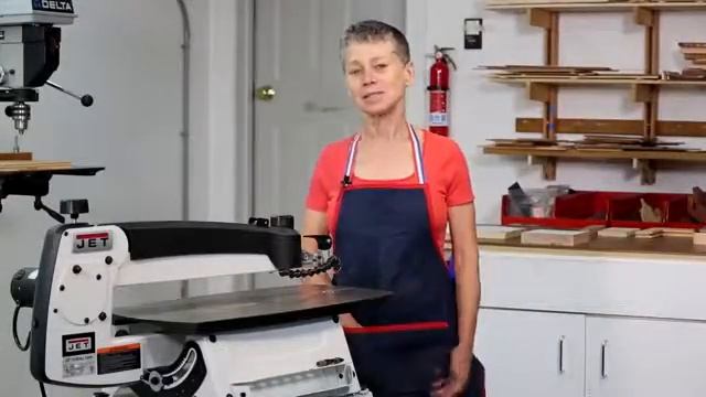 Jet 22 in Scroll Saw Overview Jet JWSS 22 YouTube2 смотреть онлайн