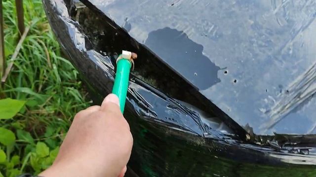 Перекачиваем дождевую воду САМОТЁКОМ We Pump Rainwater By Gravity смотреть онлайн