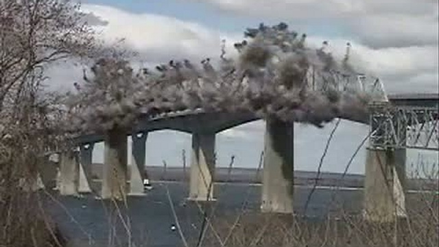 Подрыв моста Джеймстаун смотреть онлайн