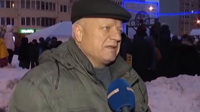 Дед Мороз из Великого Устюга в гостях у жителей микрорайона Бутово Парк-2 смотреть онлайн