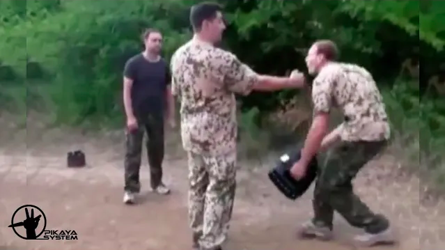 Сокрушающий удар в кулачном бою