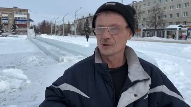 Реальный Каменск Уральский. Предновогодний опрос горожан смотреть онлайн