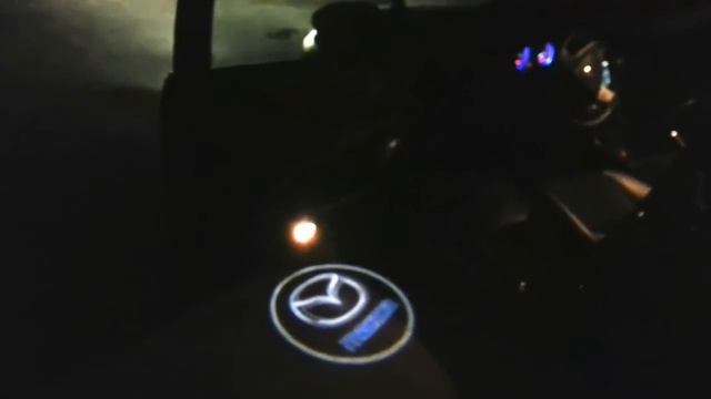 Подсветка двери с логотипом авто. смотреть онлайн