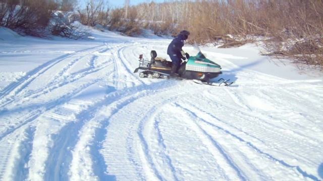 Покатушки на снегоходе смотреть онлайн