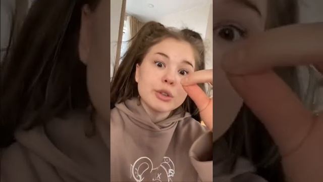 Делаю кофту из пледа #shorts смотреть онлайн