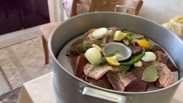 Мясо на пару ( Buharda Et ?) смотреть онлайн