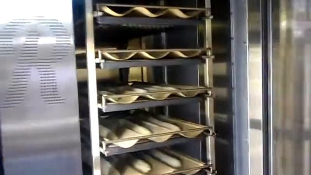 ROTOSOLE 1 ENFOURNEMENT + CUISSON CONDUCTION.3gp смотреть онлайн