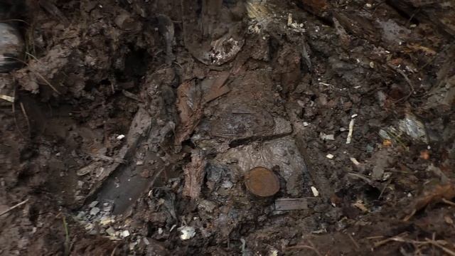 ЧТО СКРЫТО ПОД ПОЛОМ БЛИНДАЖА? / WHAT'S HIDDEN UNDER THE DUGOUT FLOOR? смотреть онлайн