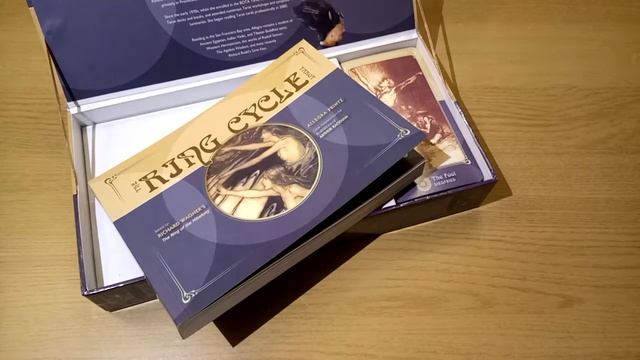 The Ring Cycle Tarot: Introduction and first impressions смотреть онлайн