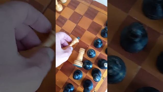 Старенькие большие деревянные Шахматы Советского союза смотреть онлайн