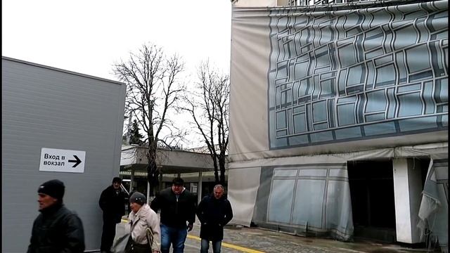 В Крыму СНЕГОПАД продолжается.Легендарный Ж/Д вокзал СЕВАСТОПОЛЯ.Какие ПЕРСПЕКТИВЫ вокзала? смотреть онлайн